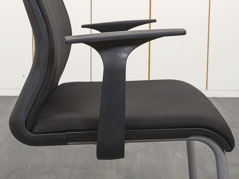 Конференц кресло для переговорной  Черный Ткань SteelCase   (УДТЧ-10081)