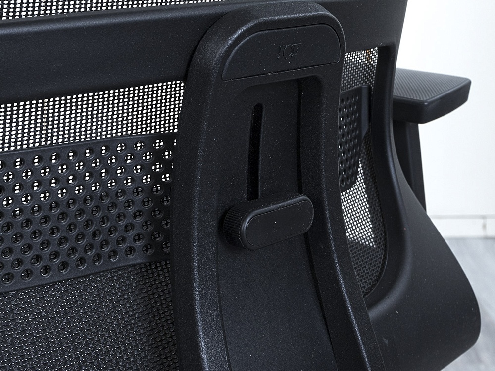 Офисное кресло для персонала  ICF Сетка Черный Pyla Chair  (КПСЧ-02102)