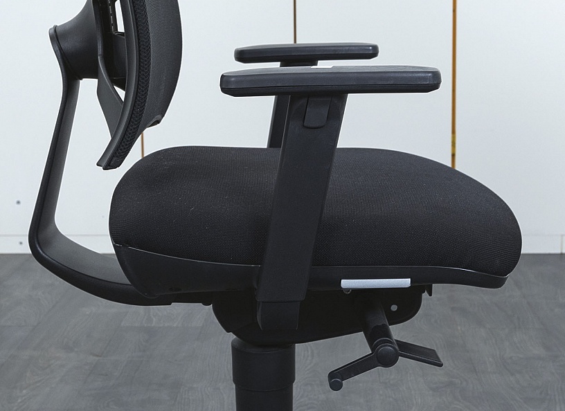 Офисное кресло для персонала  Sitland  Сетка Черный Team Strike  (КПТЧ-06121)