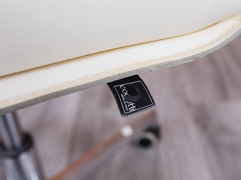 Конференц кресло для переговорной  Бежевый Кожа CODUTTI   (УНКБ-18053)