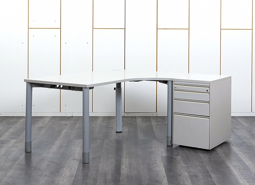 Комплект офисной мебели стол с тумбой Bene 1 600х1 600х760 ЛДСП Серый   (СПУСКп-09112)