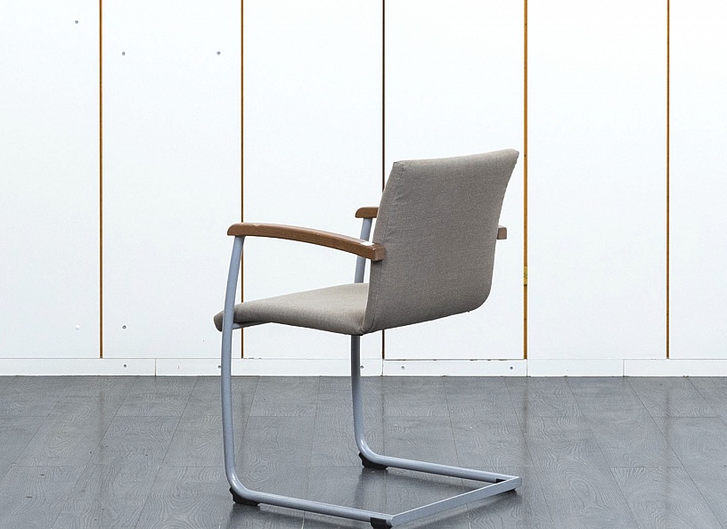 Конференц кресло для переговорной  Серый Ткань Bene Bug  (УДТС1-06101)