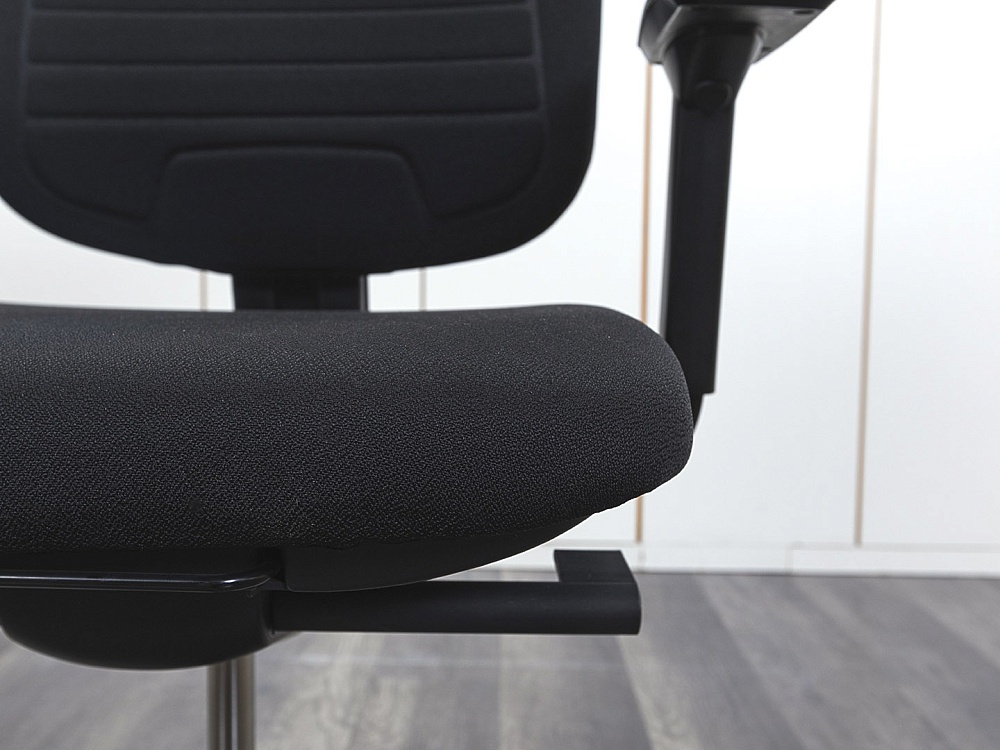 Офисное кресло для персонала  SteelCase Ткань Черный   (КПТЧ1-10072)