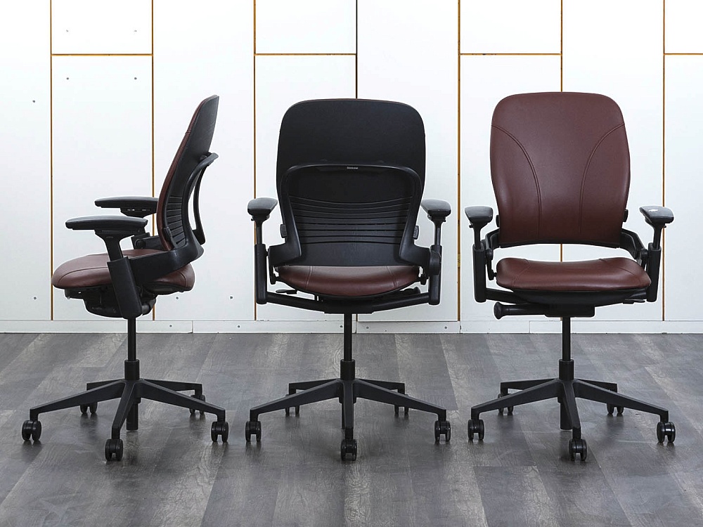 Офисное кресло руководителя  SteelCase Кожа Коричневый Leap B  (КРКК-30112)