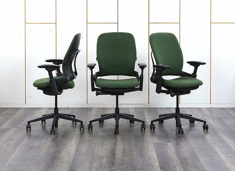 Офисное кресло руководителя  SteelCase Ткань Зеленый Leap B  (КРТЗ-07072)