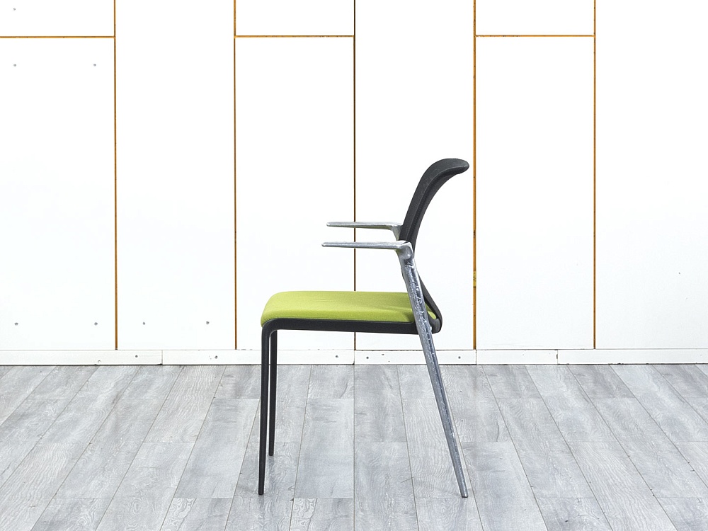 Конференц кресло для переговорной  Зеленый Сетка VITRA MedaSlim  (УНСЗ-23074)