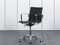 Офисное кресло руководителя  LUXY Кожа Черный Light B  (КРКЧ-16121)