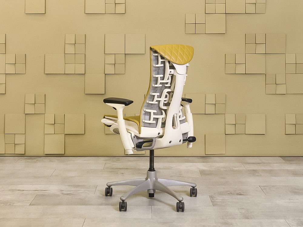 Офисное кресло руководителя на колесах Embody Herman Miller Кожа Зелёный США  КРКЗ-29125