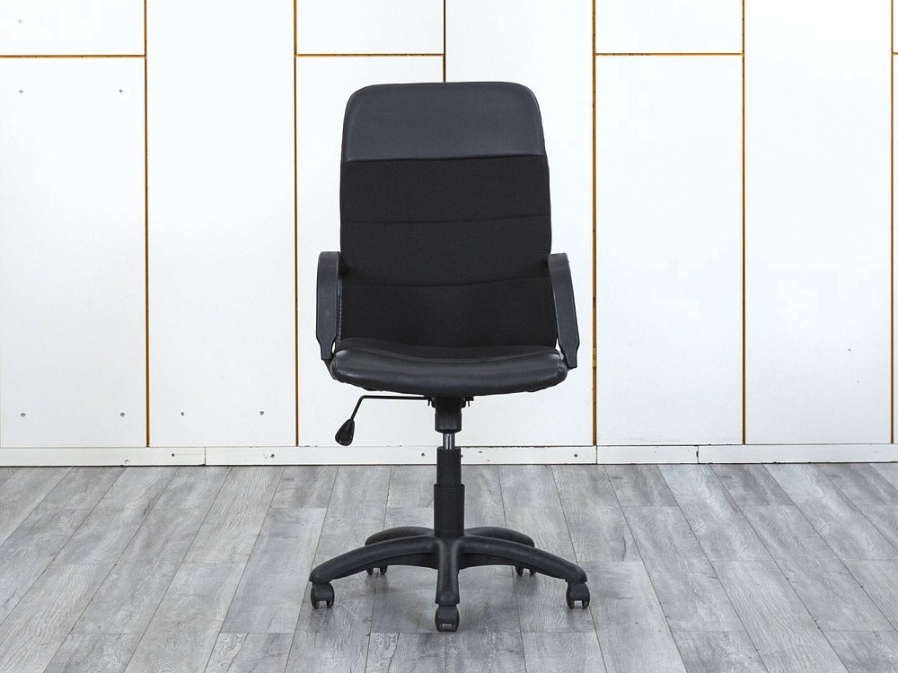 Офисное кресло руководителя   Ткань Черный   (КРТЧ1-01094)