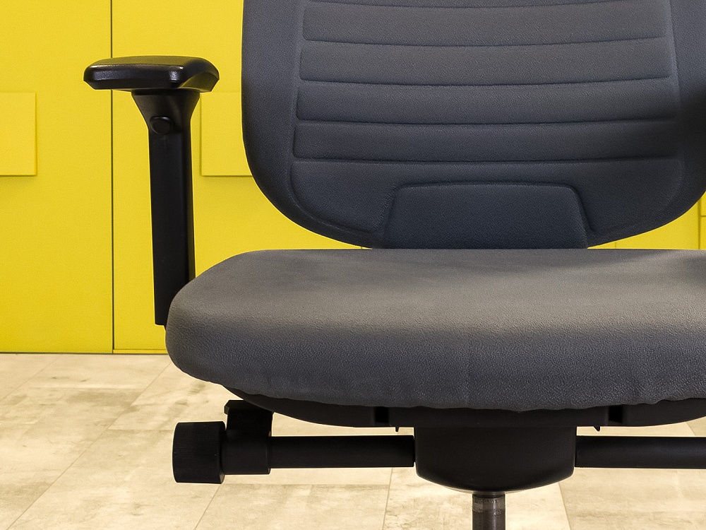 Офисное кресло для персонала на колесах Steelcase Ткань Серый Франция_КПТС-010224