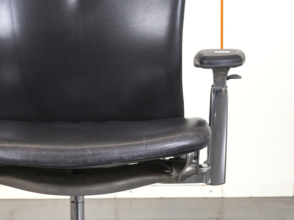 Офисное кресло руководителя  Walter Knoll Кожа Черный   (КРКЧ-19100)