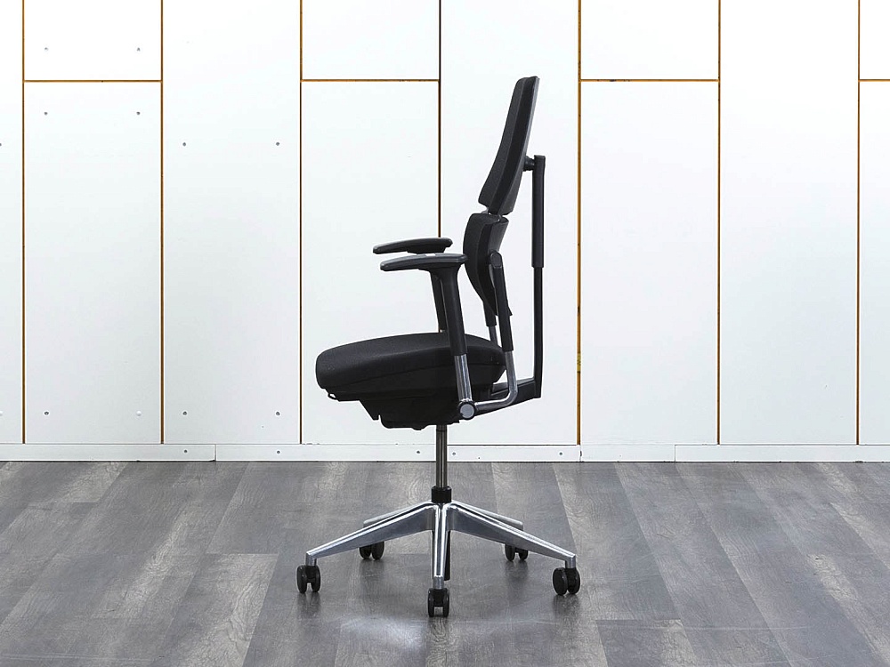Офисное кресло руководителя  SteelCase Ткань Черный Please 2 Ergonomic  (КРТЧ-17113)