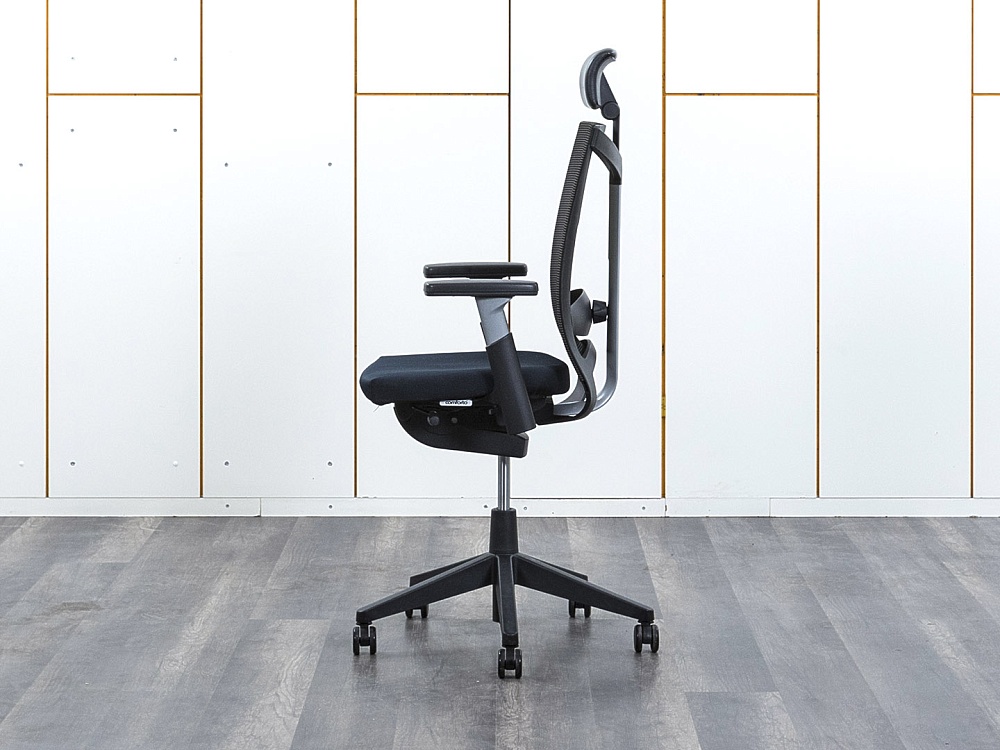 Офисное кресло руководителя  Haworth Ткань Зеленый Comforto  (КРТЗ-04110)