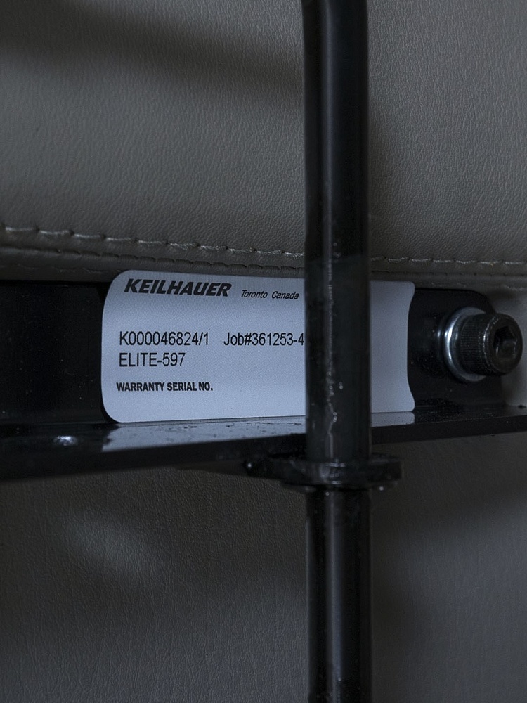 Офисное кресло руководителя  KEILHAUER Кожа Серый Elite  (КРКС-04053)