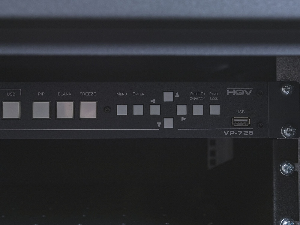  Телекоммуникационный напольный серверный шкаф ZPAS WZ-4318-01-01-011 Шкаф-24033 Шкаф-24033