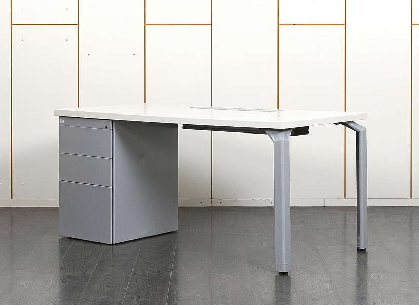 Комплект офисной мебели стол с тумбой  1 600х800х740 ЛДСП Белый   (СППБК-30041)