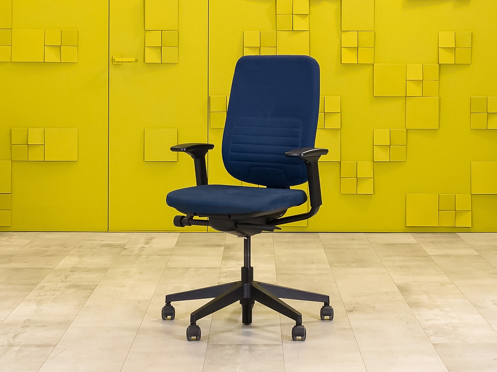 Офисное кресло для персонала на колесах Steelcase Ткань Синий Франция_КПТН-250124