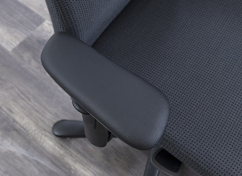 Офисное кресло для персонала  Kinnarps Ткань Серый   (КПТС2-11042)