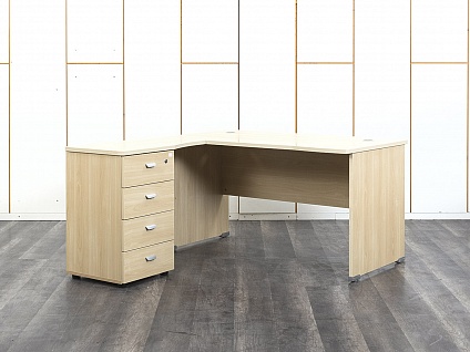 Комплект офисной мебели стол с тумбой  1 400х1 600х750 ЛДСП Клен   (СППВКл-27093)