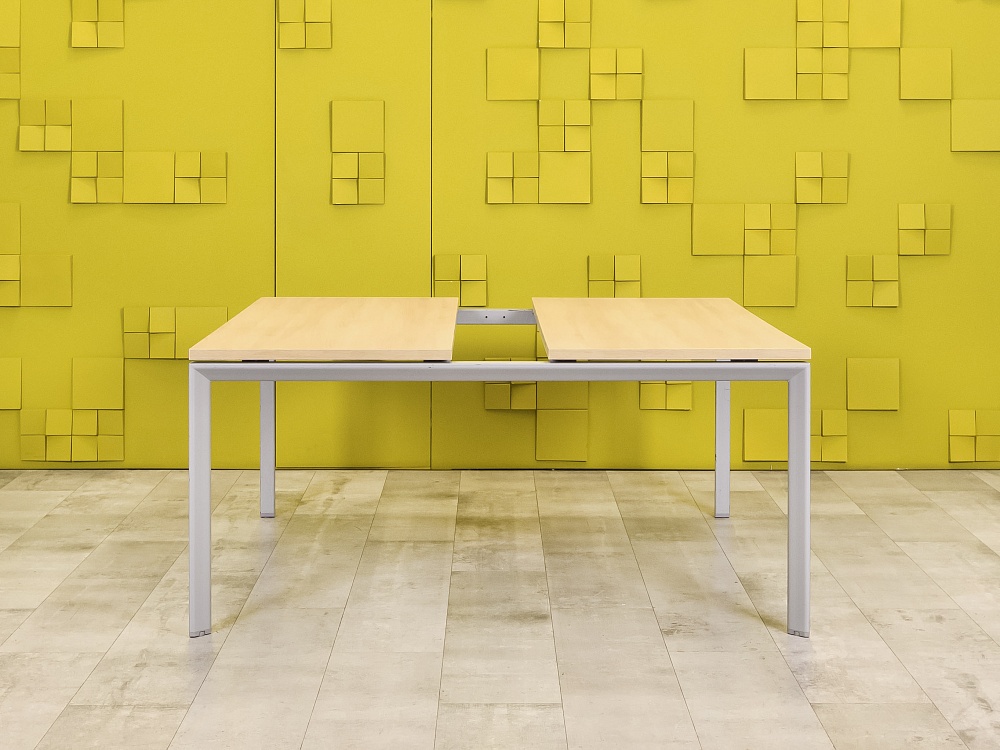 Комплект офисной мебели стол с тумбой  ЛДСП Клен  ГКВ-02036