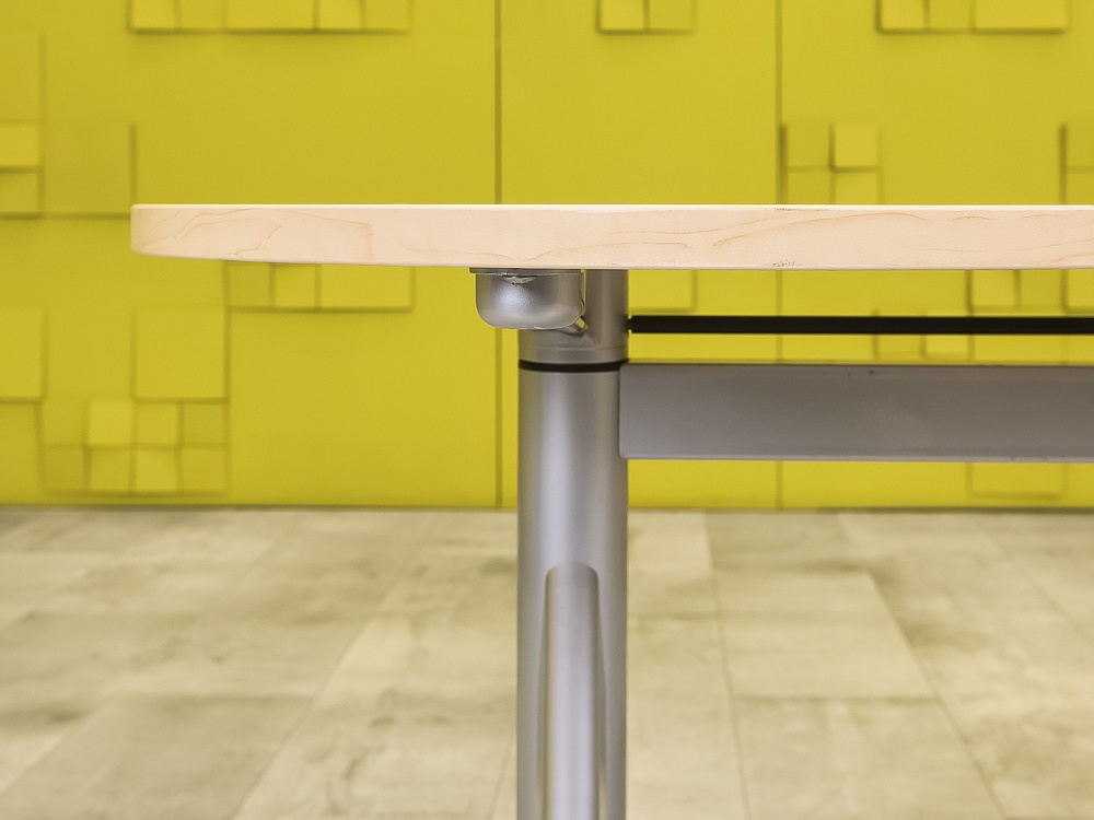 Офисный стол ЛДСП Клен Импорт  СПЭВ1-26115