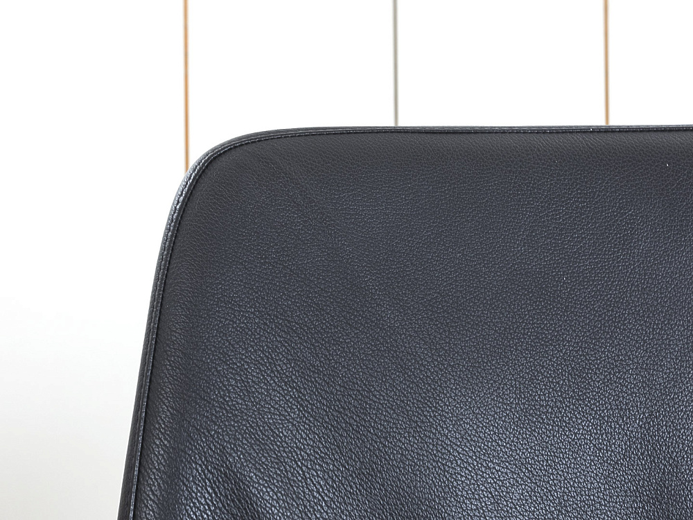 Офисное кресло для персонала  SteelCase Кожа Черный   (КПКЧ-30074)