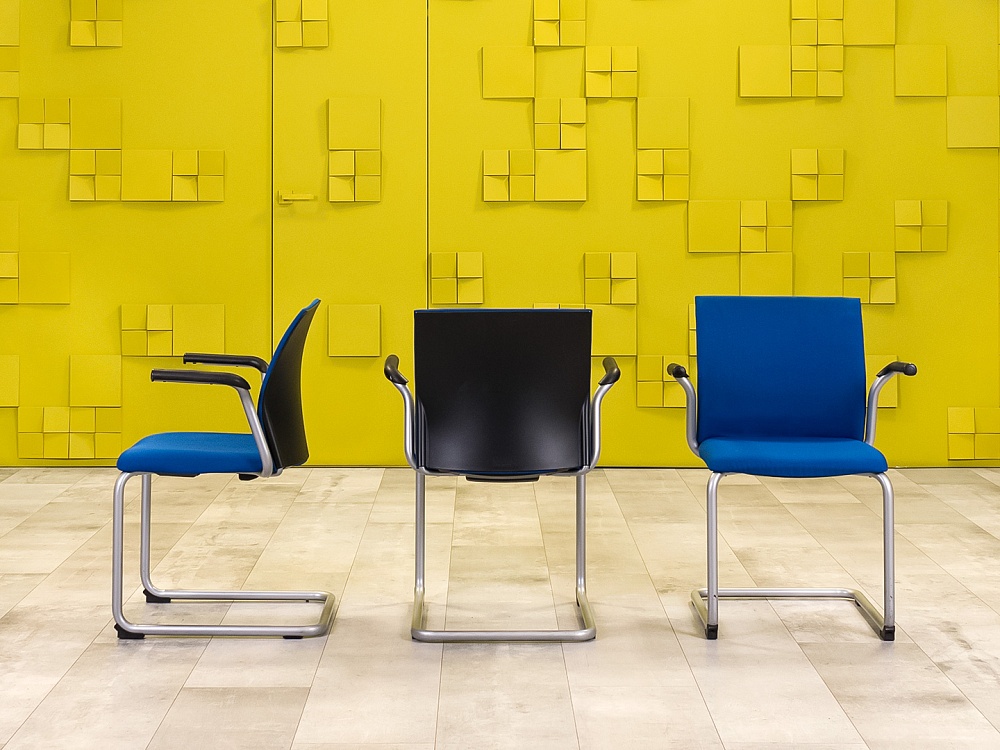 Конференц кресло для переговорной на полозьях Steelcase Ткань Синий Франция_КДТН1-281024