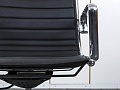 Офисное кресло руководителя  LUXY Кожа Черный Light B  (КРКЧ-16121)