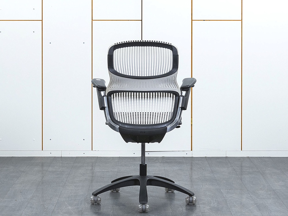 Офисное кресло руководителя  Knoll Ткань Серый Generation  (КРТС-22101)