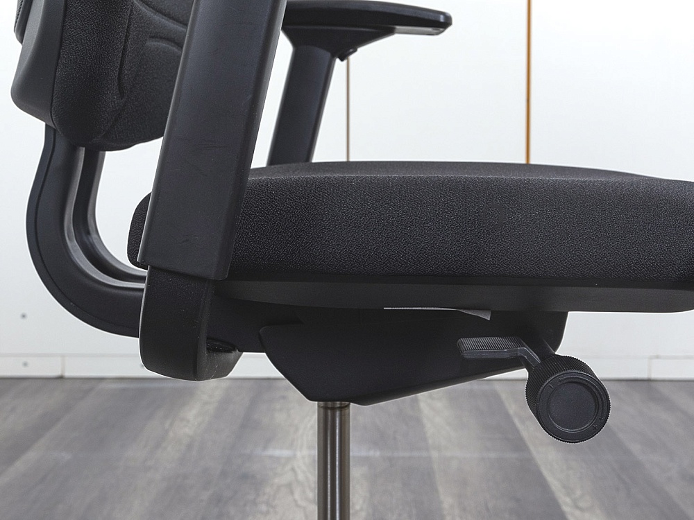 Офисное кресло для персонала  SteelCase Ткань Черный   (КПТЧ1-10072)