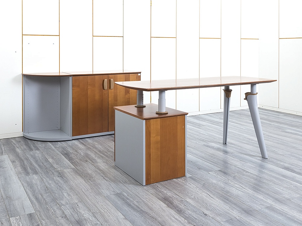 Стол для руководителя Codutti 1 600х600х760 МДФ Орех Master Point  (СРПХк-03054)