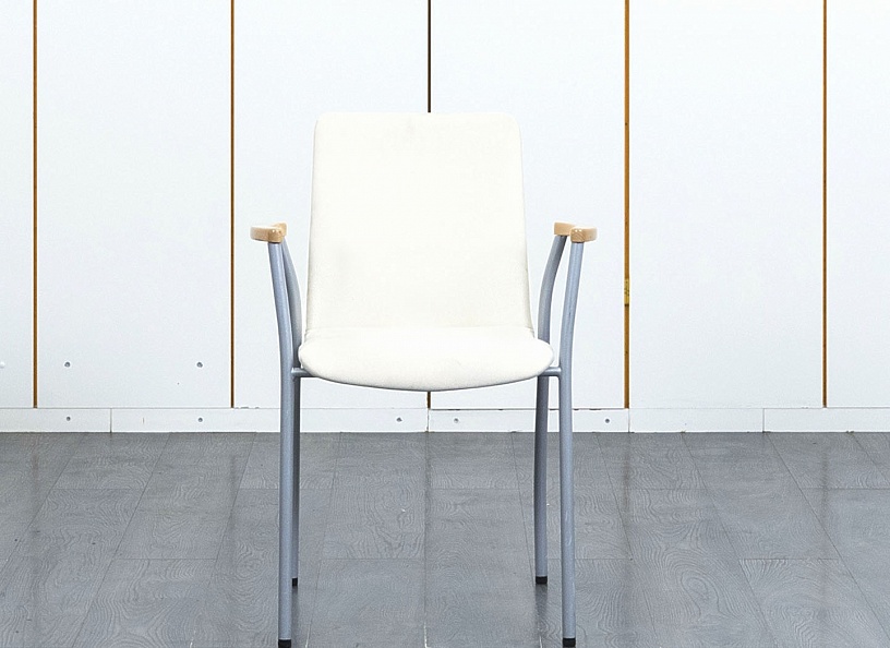 Офисный стул Bene Ткань Белый KIZZ  (УНТБ-06101)