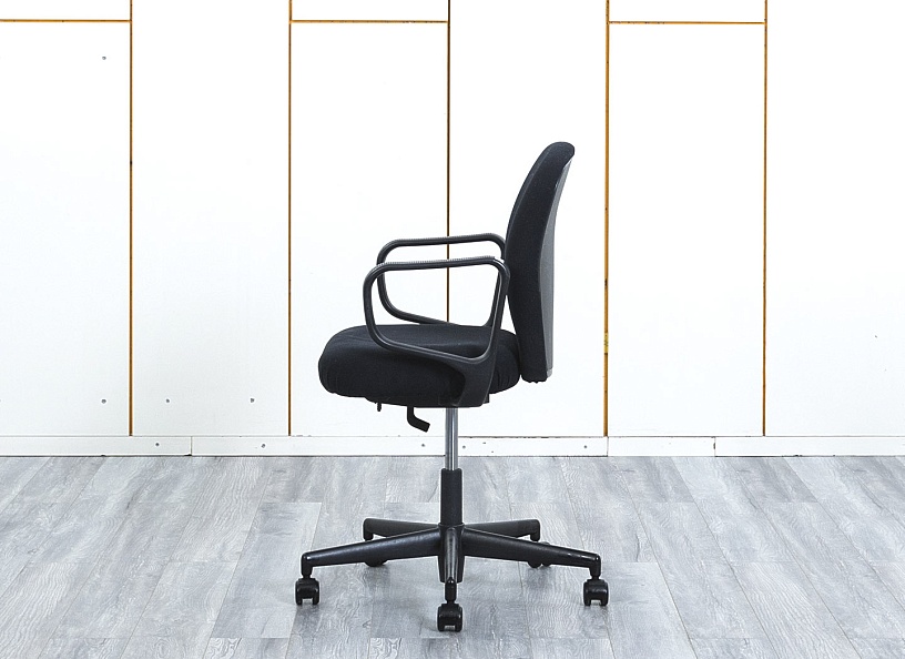 Офисное кресло для персонала  VITRA Ткань Черный   (КПТЧ-05123)