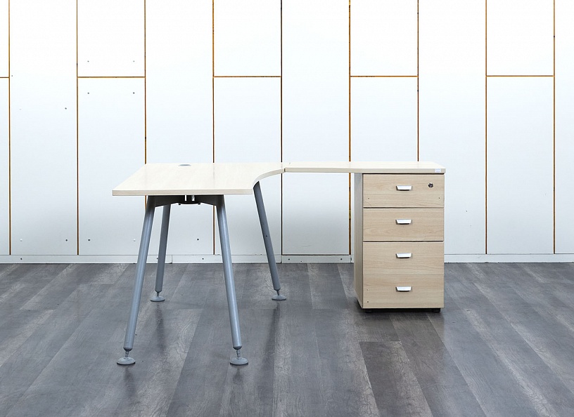 Комплект офисной мебели стол с тумбой  1 400х1 600х750 ЛДСП Клен   (СПУВКп-13033уц)