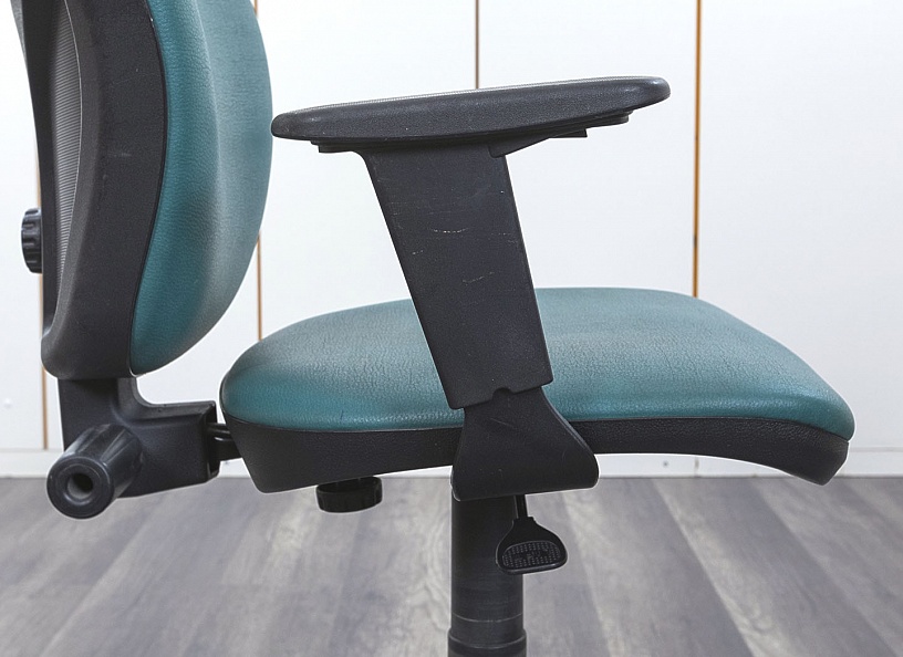 Офисное кресло для персонала   Кожзам Зеленый   (КПКЗ-07042)