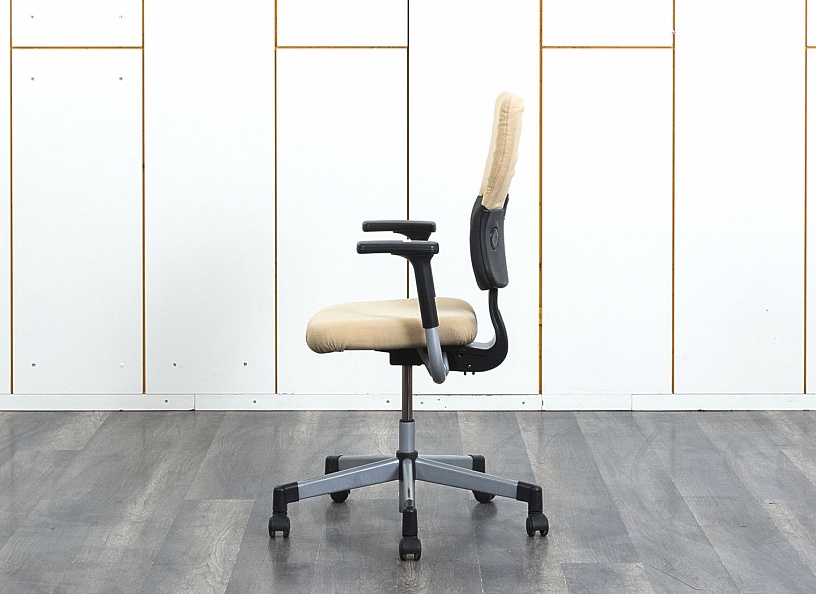 Офисное кресло для персонала  SteelCase Ткань Бежевый   (КПТБ-09083)