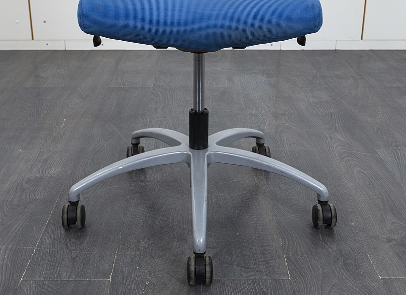Офисное кресло для персонала  KÖNIG-NEURATH Сетка Синий KiNETA  (КПТН1-15111)