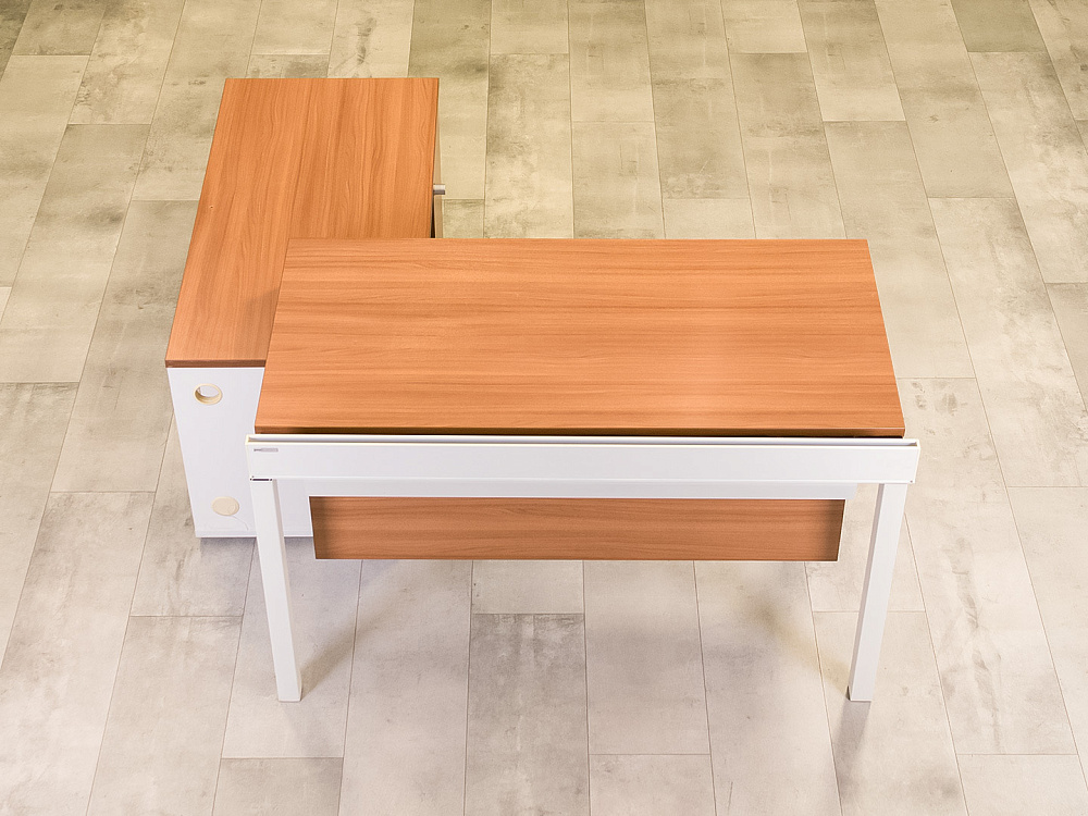 Стол для руководителя Юнитекс 1400x1700 ЛДСП Орех; Белый Россия_СРУХ-150324