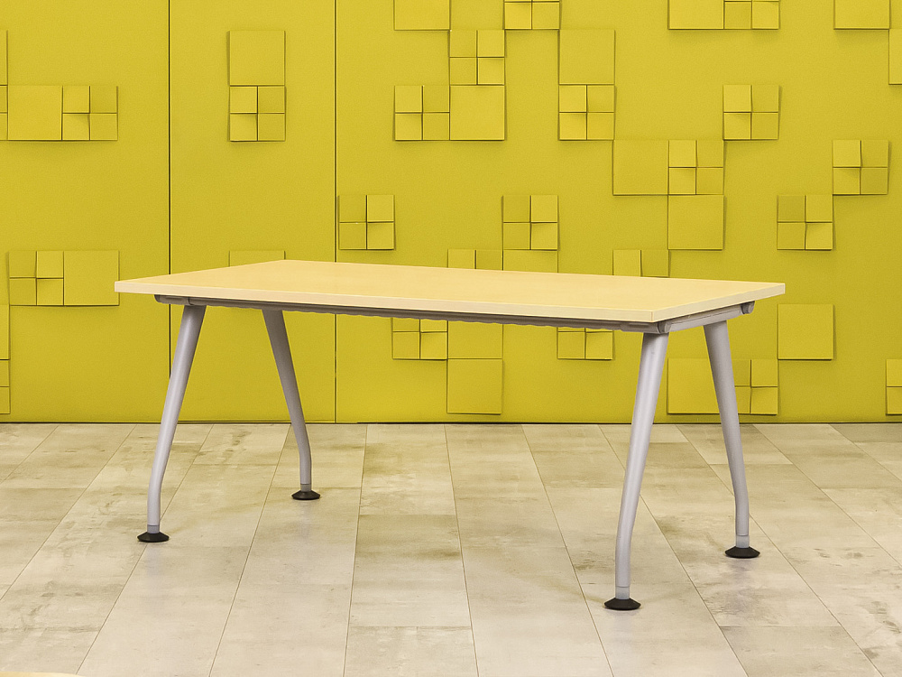 Офисный стол прямой KNOLL ЛДСП Клен США  СППВ1-23066