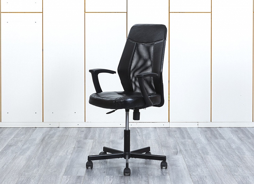 Офисное кресло для персонала   Кожзам Черный   (КПКЧ-25123)