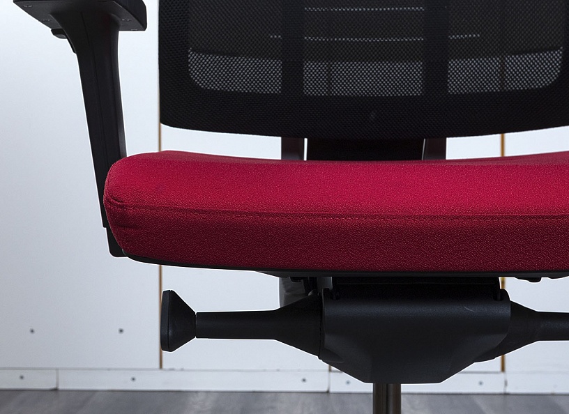 Офисное кресло руководителя  Profim Сетка Красный Xenon  (КРСК-30053)