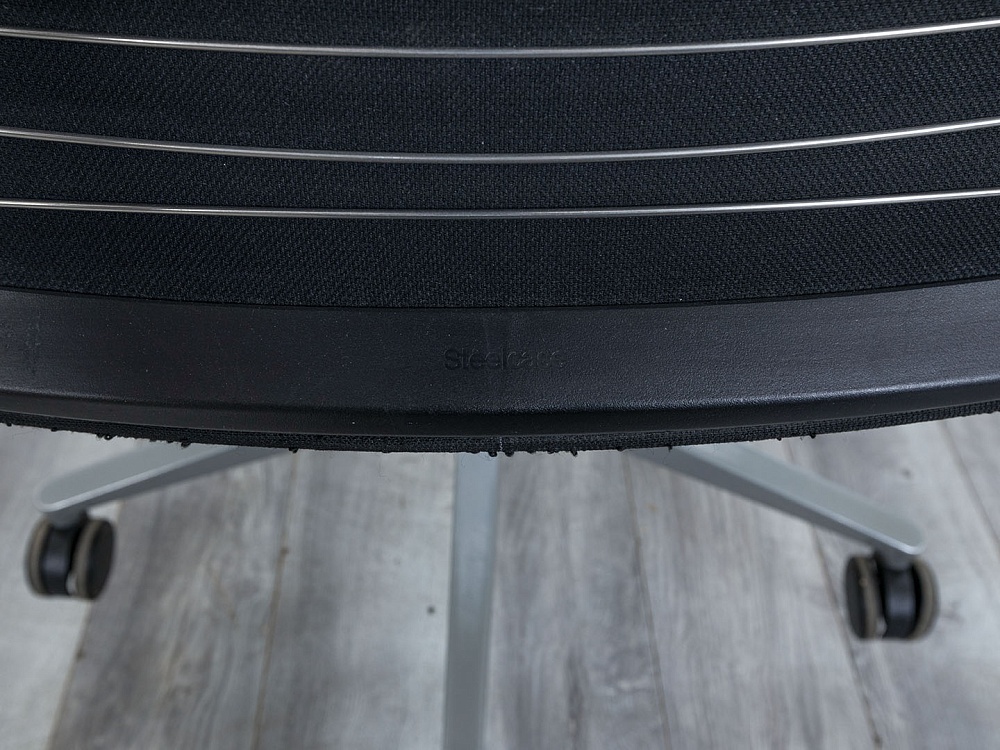 Офисное кресло для персонала  SteelCase Ткань Черный Think  (КПТЧ-22114)