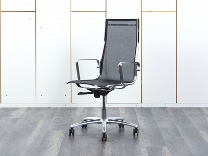 Офисное кресло руководителя  LUXY Сетка Черный LIGHT-MESH/A  (КРСЧ-05042)