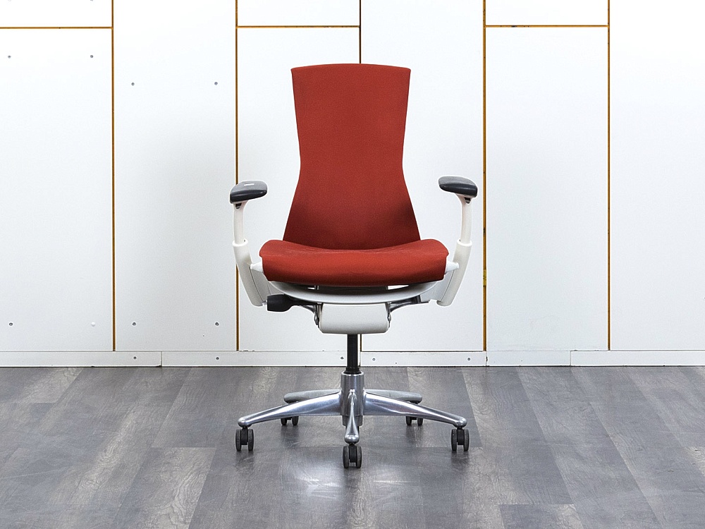 Офисное кресло руководителя  Herman Miller Ткань Красный Embody  (КРТК-15072)