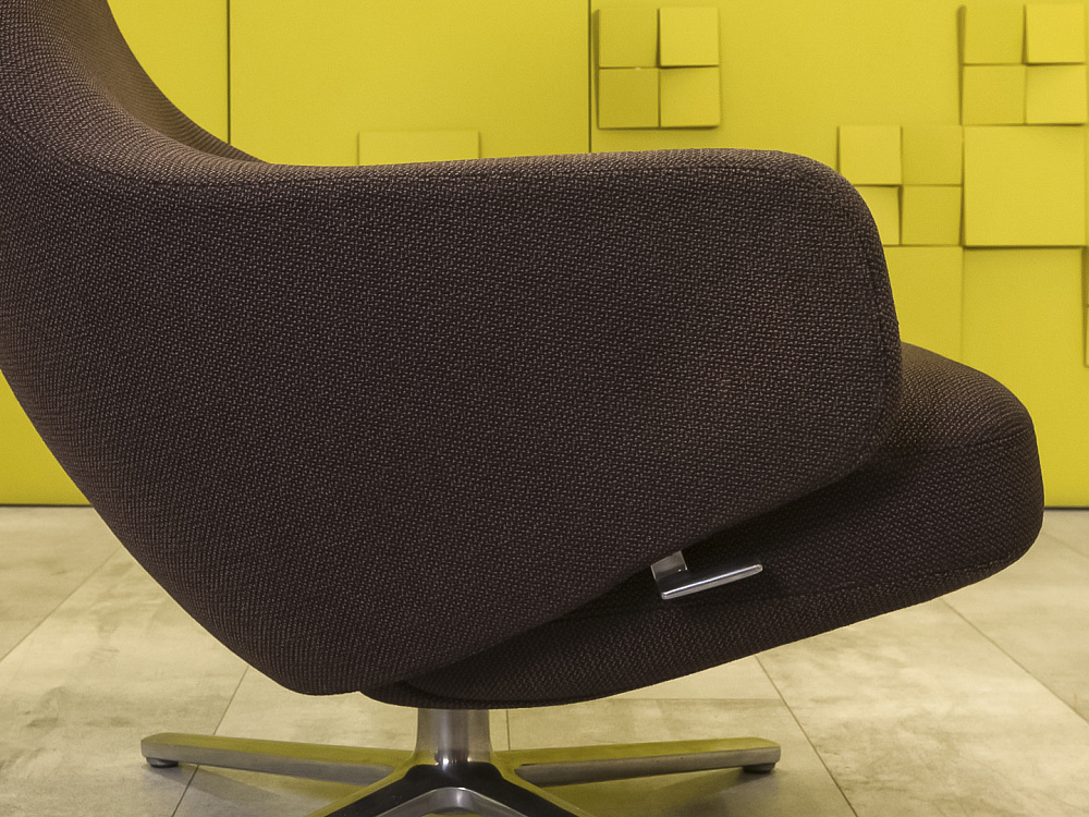 Комплект из 2-х мягких кресел Vitra Ткань Коричневый Швейцария  КНТК-24026