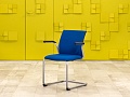Конференц кресло для переговорной на полозьях Steelcase Ткань Синий Франция_КДТН1-281024