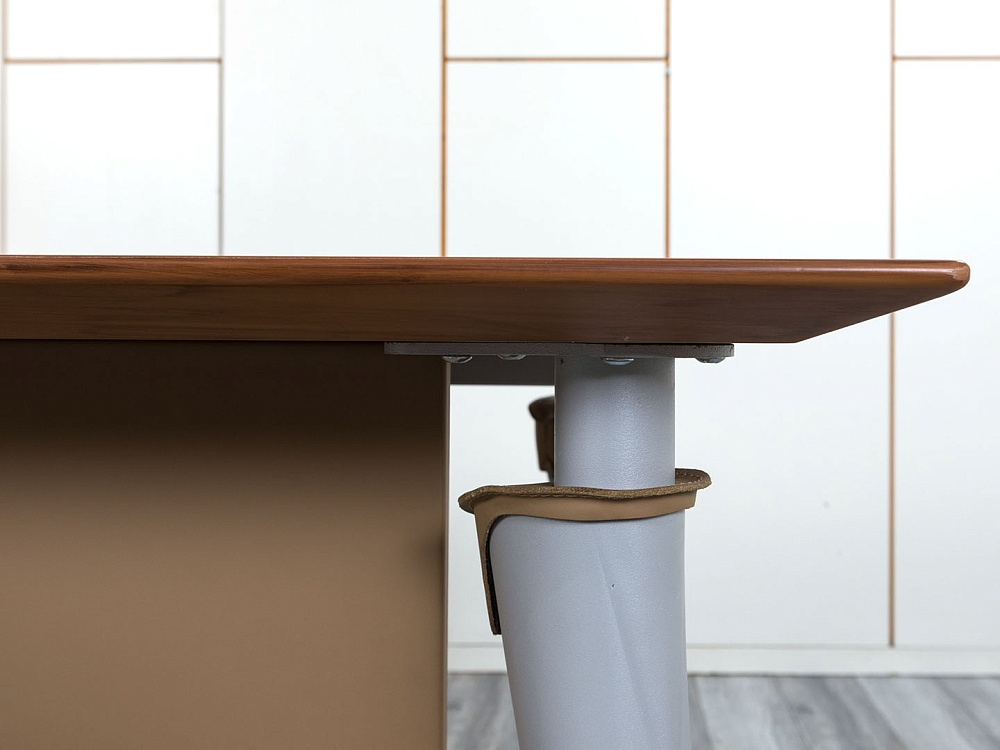 Стол для руководителя Codutti 1 800х1 000х720 МДФ Орех Master Point  (СРПХ-11064)