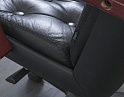 Купить Офисное кресло руководителя  Unital Кожа Черный Роял D80  (КРКЧ-28051)
