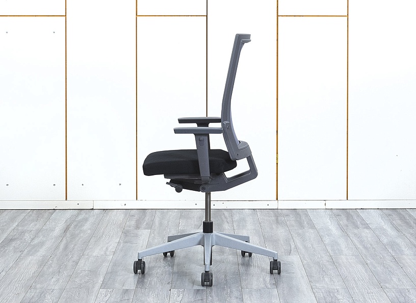 Офисное кресло для персонала  Bene Ткань Черный   (КПТН1-21120)