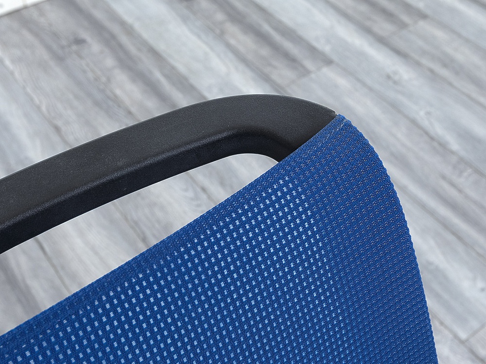 Конференц кресло для переговорной  Синий Сетка SteelCase   (УНСН-30074)